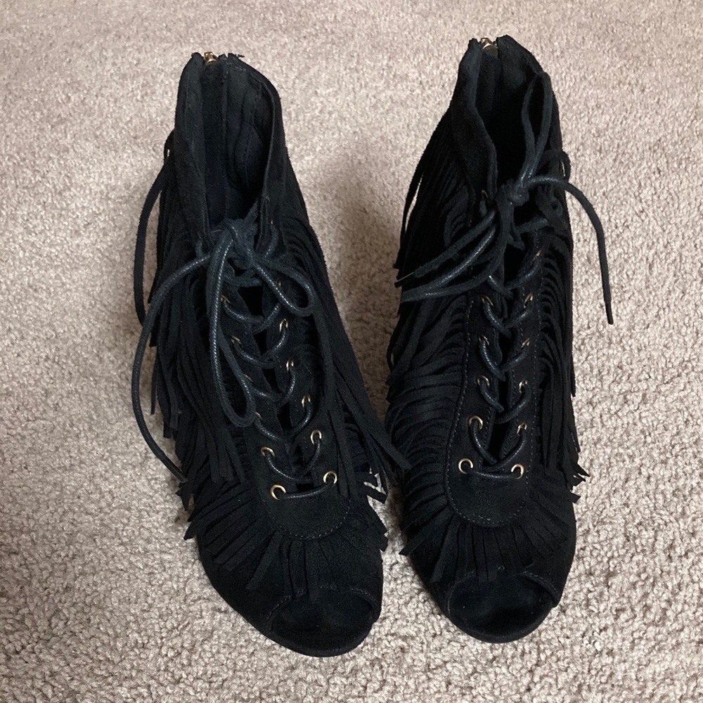 Elegant Black Fringe Lace-Up Heels